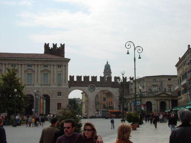 27VERONA.JPG